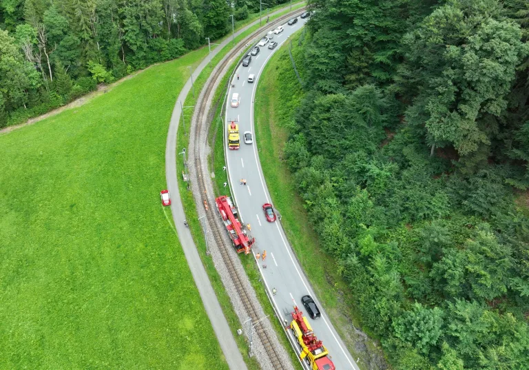 Fideris GR – Unfall mit Kranfahrzeug