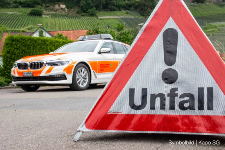 St. Gallen – Pannenfahrzeug und Auffahrunfall