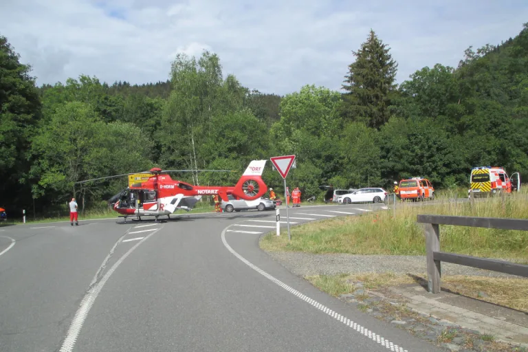 Goslar – Unfall mit 4 verletzten Personen, darunter ein Kleinkind