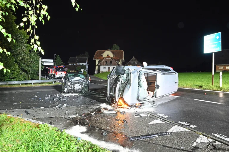 Neuenkirch LU - Heftige Frontalkollision führt zu Verkehrsbehinderungen
