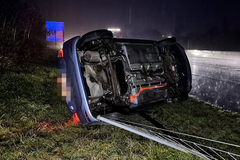 Autobahn A1 bei Subingen SO -  Selbstunfall mit Auto – niemand verletzt - Normalstreifen gesperrt