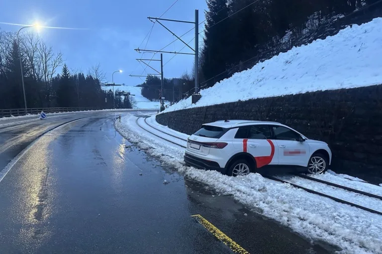 Teufen AR – Kontrolle übers Auto verloren