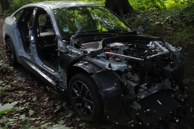 Oberhausen NW – Polizei sucht Zeugen nach Diebstahl von BMW