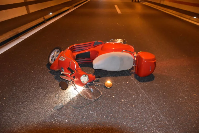 A5 Biberist SO – Motorradlenkerin stürzt im «Birchitunnel» und wird dabei schwer verletzt