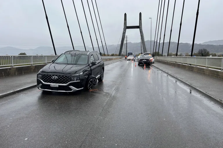 Diepoldsau SG – Unfall auf der Rheinbrücke