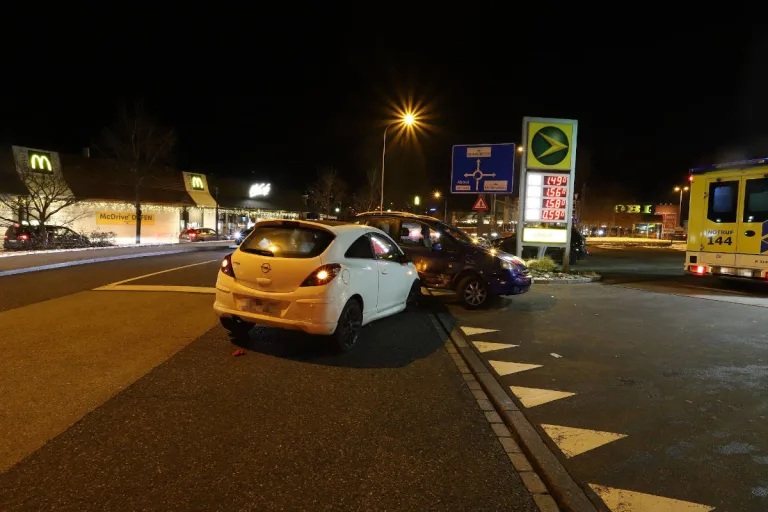 St.Gallen – Heftiger Unfall an Tankstelleneinfahrt