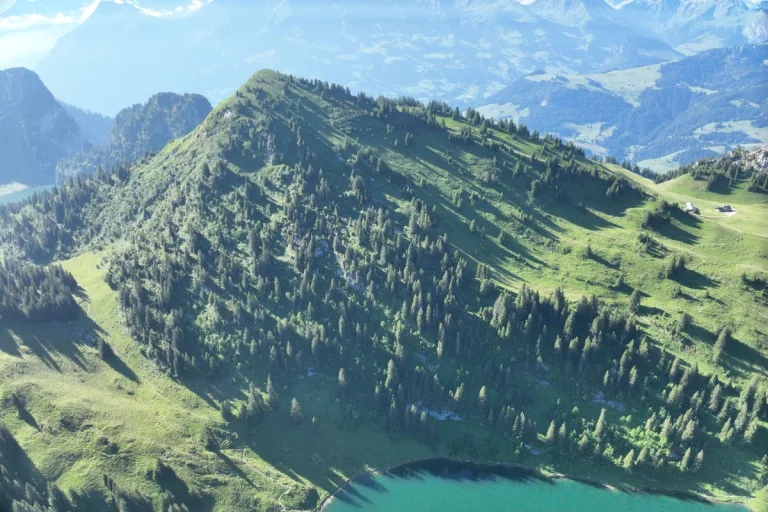 Erlenbach im Simmental BE – 55-Jähriger stirbt bei Wanderunfall