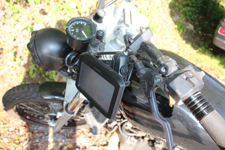 Velbert-Langenberg – 24-jährige Motorradfahrerin bei Verkehrsunfall schwer verletzt 