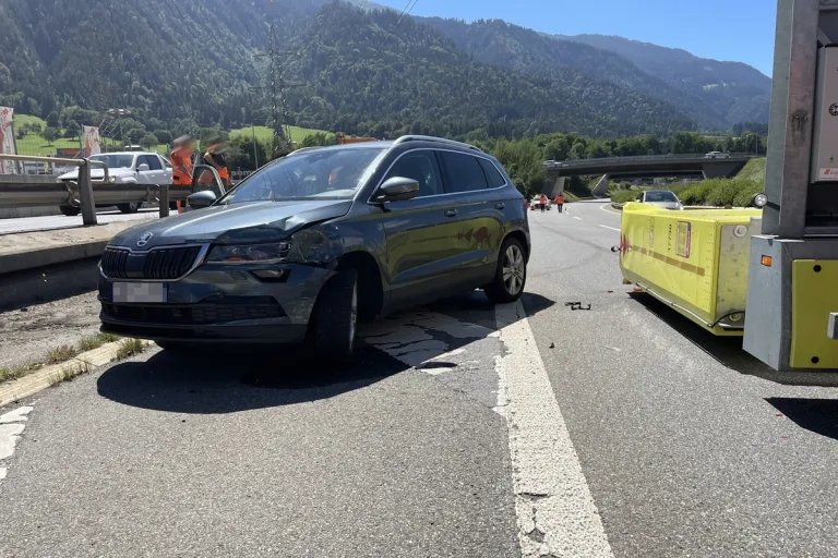 Unfall in Chur GR - In einen Signallastwagen geprallt