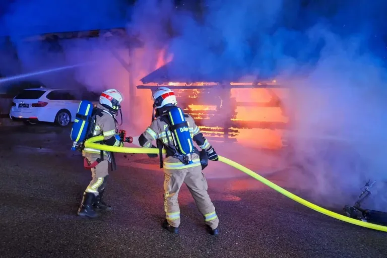 Lamprechtshausen S – Brand einer Gartenhütte