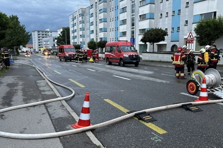 Bulle FR - Vater und Tochter sterben bei Gebäudebrand 