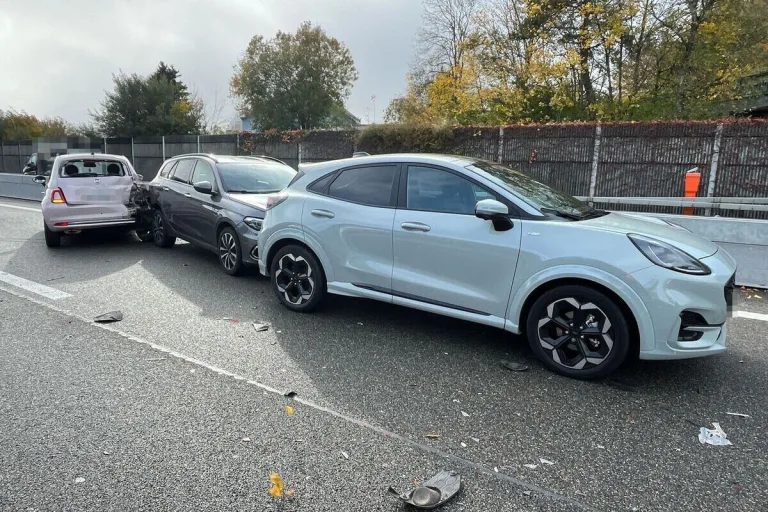 Subingen SO – Auffahrunfall mit fünf Fahrzeugen auf der A1