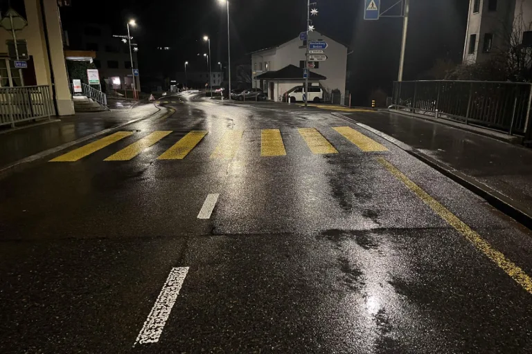 Kaltbrunn SG - Erneut Fussgänger von Auto erfasst