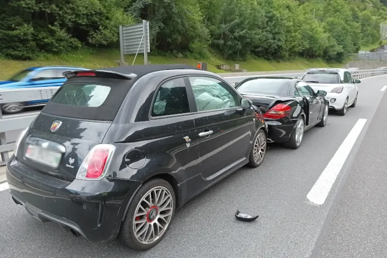 Kanton Uri - Drei Verkehrsunfälle - mehrere Verletzte