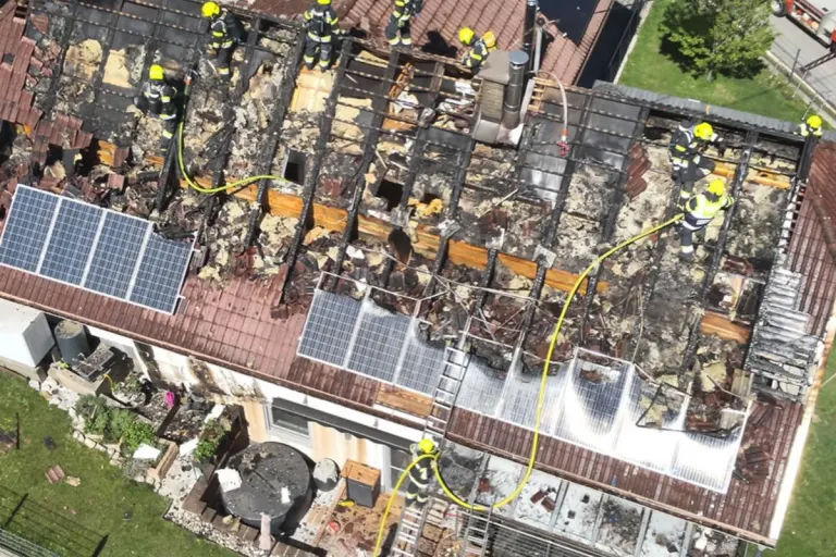 Villach – Dachstuhl in Drobollach in Brand geraten