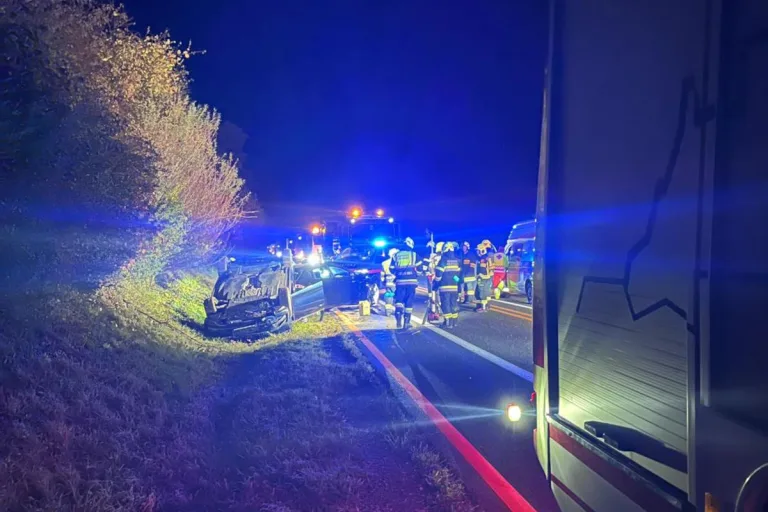 A2 Griffen K – Fahrzeug überschlägt sich bei Unfall