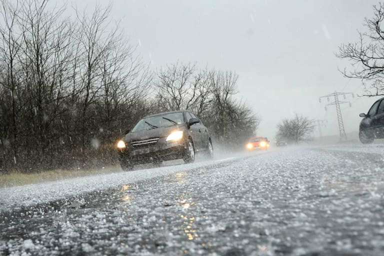 LIVE-Warnung bis in die Nacht hinein - Unwetter ziehen jetzt auf! Gefahr von Orkanböen und Hagel