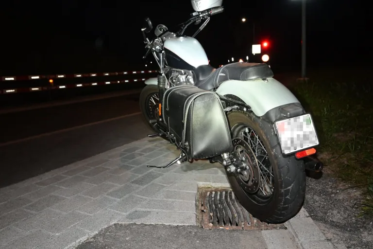 Necker SG – Motorradfahrer kippt im Stand um – fahrunfähig
