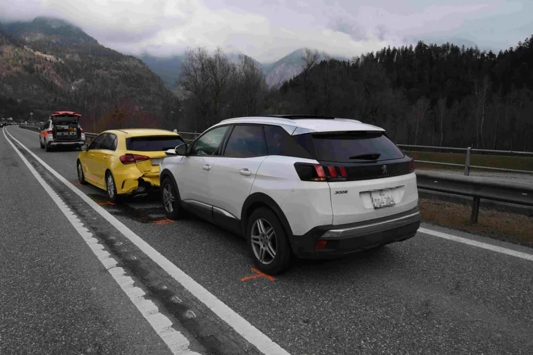 Bonaduz GR - Verkehrsbehinderungen nach Auffahrunfall 