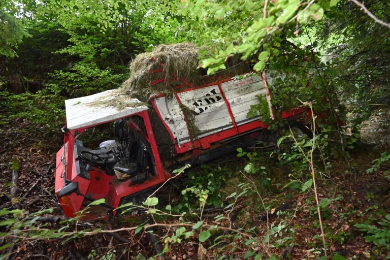Vadura SG - Motorkarren überschlägt sich bei Unfall mehrfach
