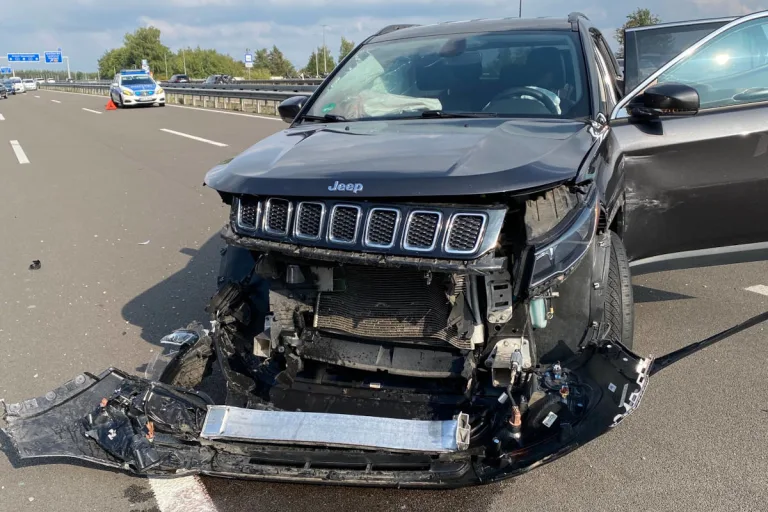 A6 Kaiserslautern – BMW verursacht schweren Verkehrsunfall und flüchtet