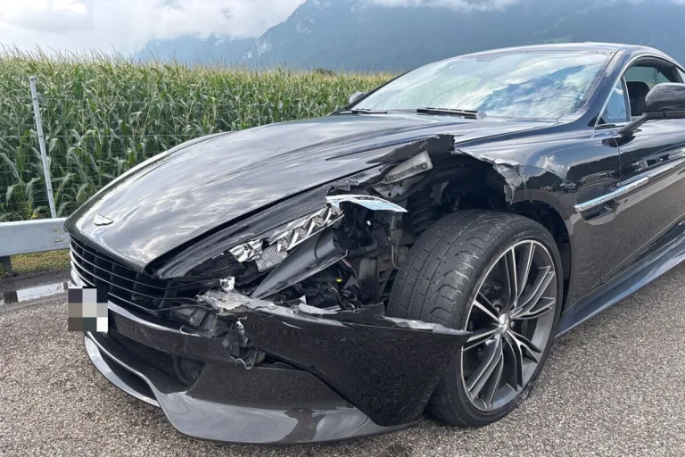 Niederurnen GL – Stauende übersehen - Kollision auf der A3