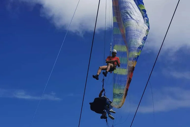 Alpbach - Tandemflug mit Gleitschirm endete im Liftseil