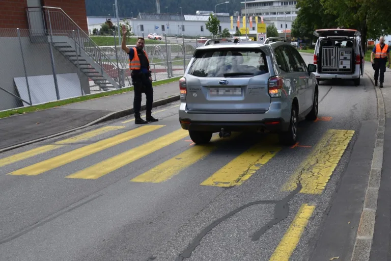 Landquart GR - 3-jähriges Kind von Auto auf Zebrastreifen angefahren
