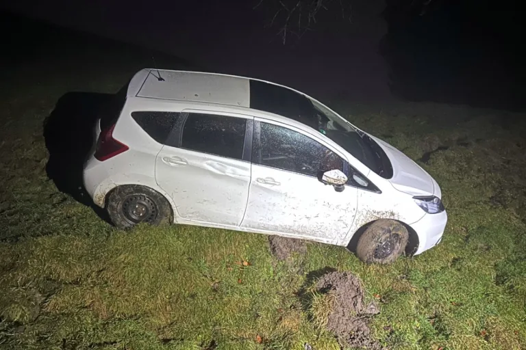 Unfall in Rehetobel AR - Ehepaar rutscht mit Auto Abhang hinunter