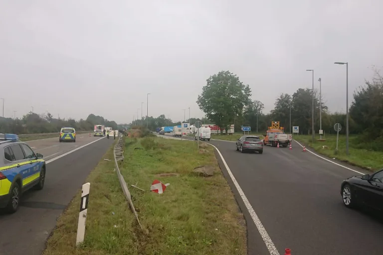 A45 Neuberg – Fahrer tödlich verunglückt