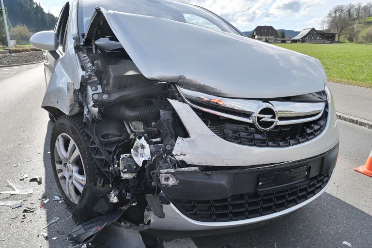 Willisau (Gettnau) LU – Unfall fordert 30'000 Franken Sachschaden 