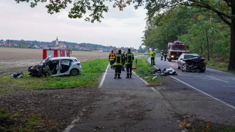 Oßling – Eine Tote und drei Schwerverletzte nach Unfall auf S95
