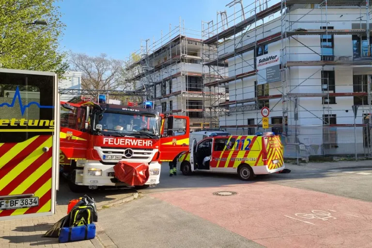 Herford - Monteur stirbt bei Aufzugmontage