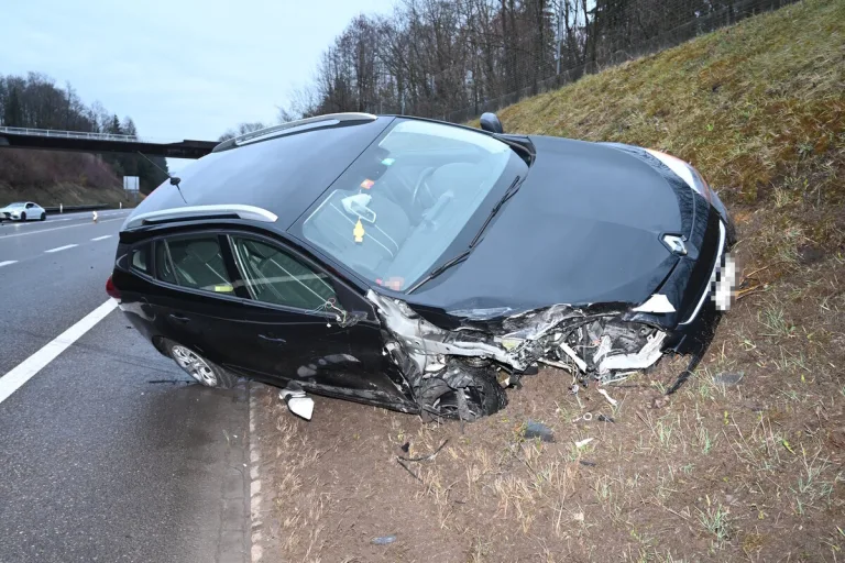 Rapperswil-Jona SG – Heftiger Unfall nach Überholamöver