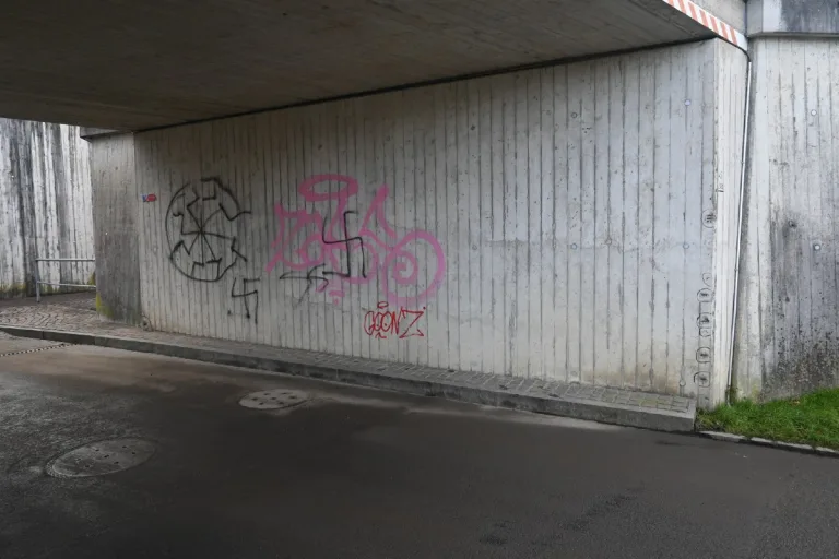 Schaanwald FL - Sachschaden durch Sprayerei 