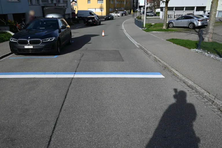 Gossau SG - 12-jähriger Velofahrer bei Unfall verletzt