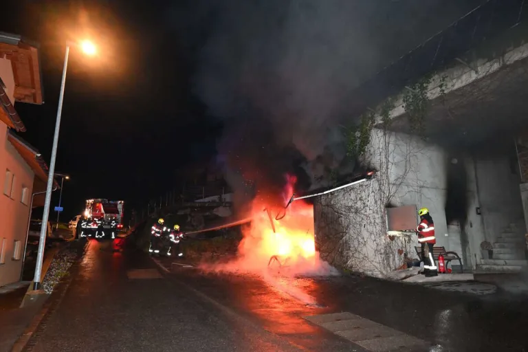 Plons SG - Brand in einer Garage