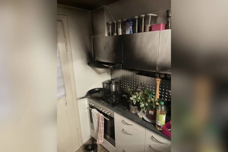 Pratteln BL – Brandausbruch in einer Küche erfordert Feuerwehreinsatz