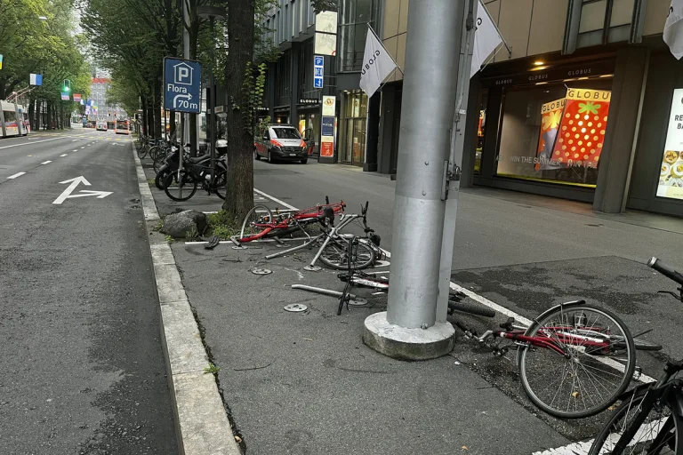 Stadt Luzern - Mehrere Velos beschädigt - Verursacher meldet sich