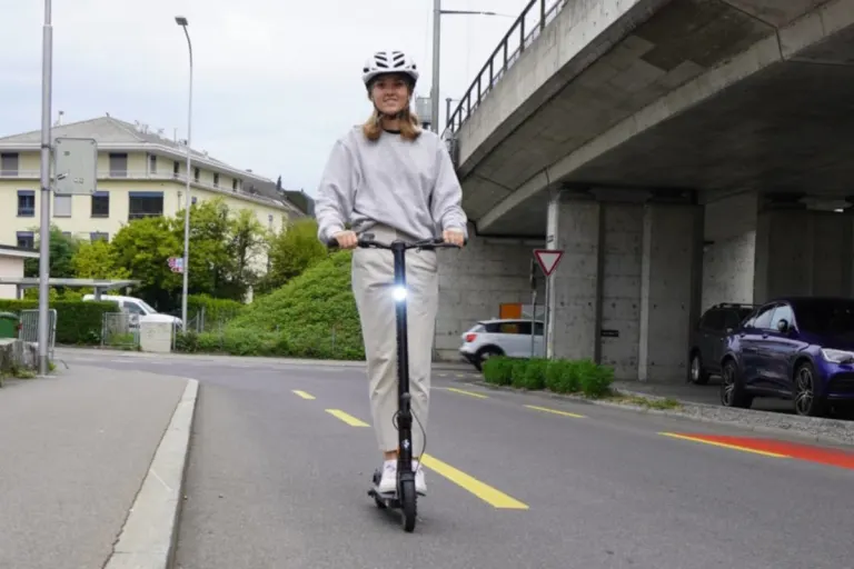 E-Trottinette sind keine geeigneten Geschenke für Kinder
