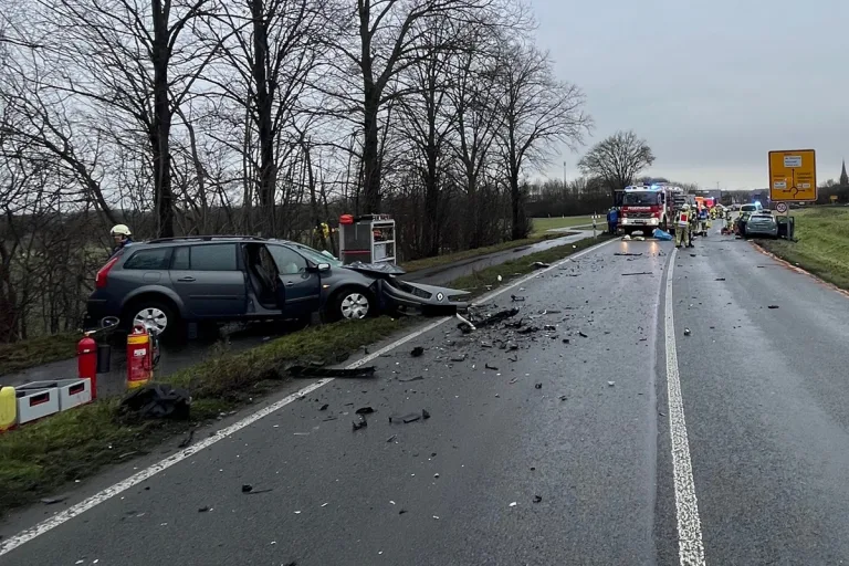 Olfen – Zwei Schwerverletzte nach frontalem Unfall