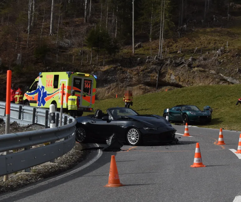 Mehrere Verkehrsunfälle in Appenzell Ausserrhoden: Hoher Sachschaden und Verletzte