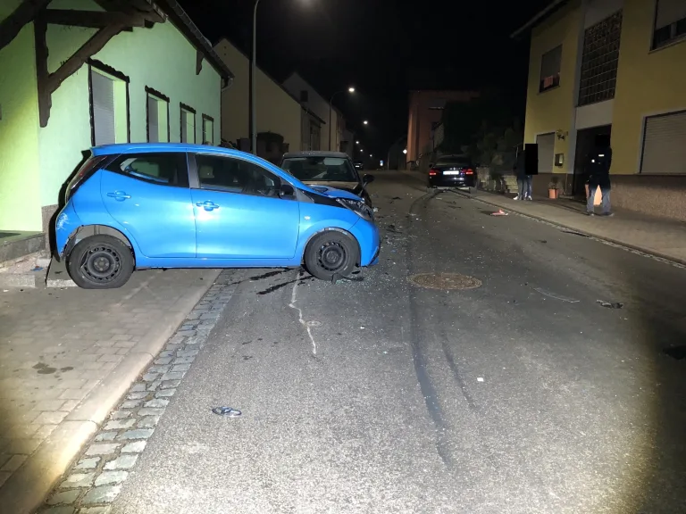 Dunzweiler: Unter Alkoholeinfluss hohen Sachschaden verursacht
