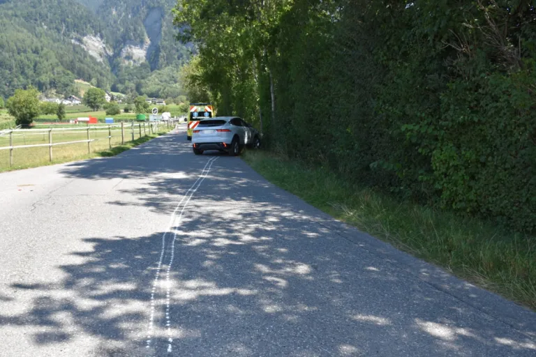 Jenins GR – Automobilistin nach Streifkollision verletzt