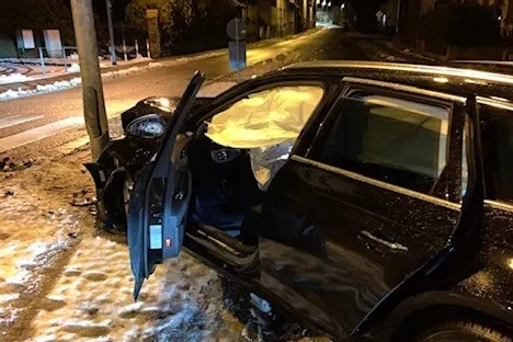 Zweibrücken – Betrunken mit dem Audi verunfallt