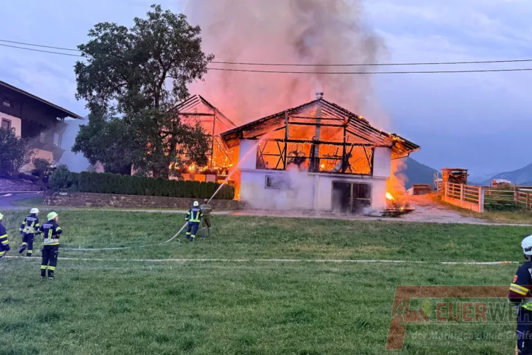 Irschen – Brand zerstört Wirtschaftsgebäude