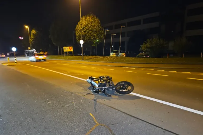 Baar ZG - Unfall nach unerlaubtem Wendemanöver