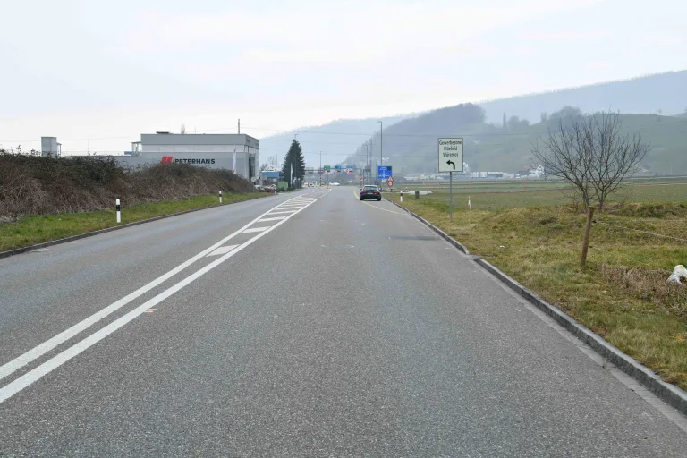 Würenlos AG: Fussgängerin angefahren und schwer verletzt
