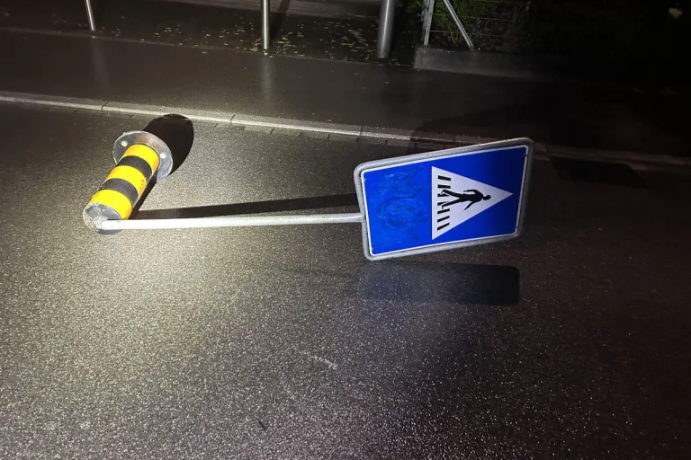 Schafisheim AG – Alkoholisierter Autolenker nach Unfall schlafend vorgefunden