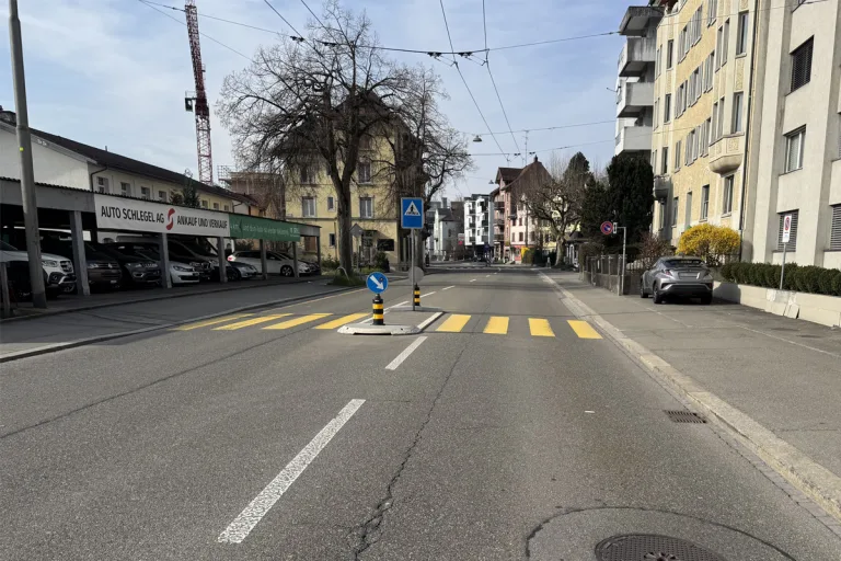 St. Gallen SG – Bub von Auto erfasst und schwer verletzt
